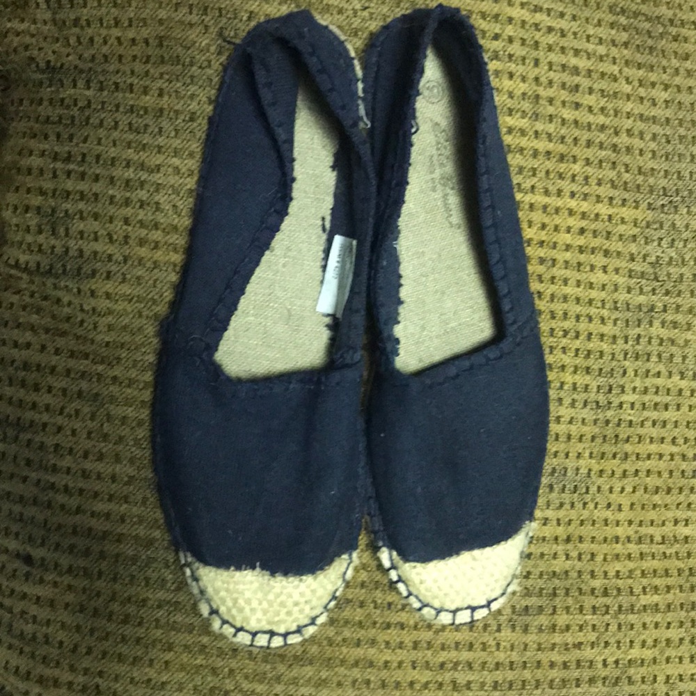 Eddie Bauer espadrilles